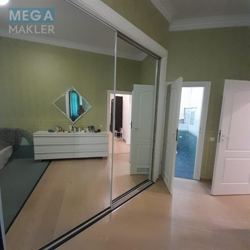 Продаж 4 кімнатної квартири (113/53/30), 4 пов. 4 пов. будинку, <a class="location-link" href="/kiev/" title="Недвижимость Київ">Київ</a>, <a class="location-link" href="/kiev/obolonskij/" title="Недвижимость Оболонський район">Оболонський р-н</a>, вулиця Гоголівська 15 ( <img src="https://megamakler.com.ua/metro/ff0000.gif" alt="" class="metro" /> м. Университет, 20 хвилин ) (изображение 2)