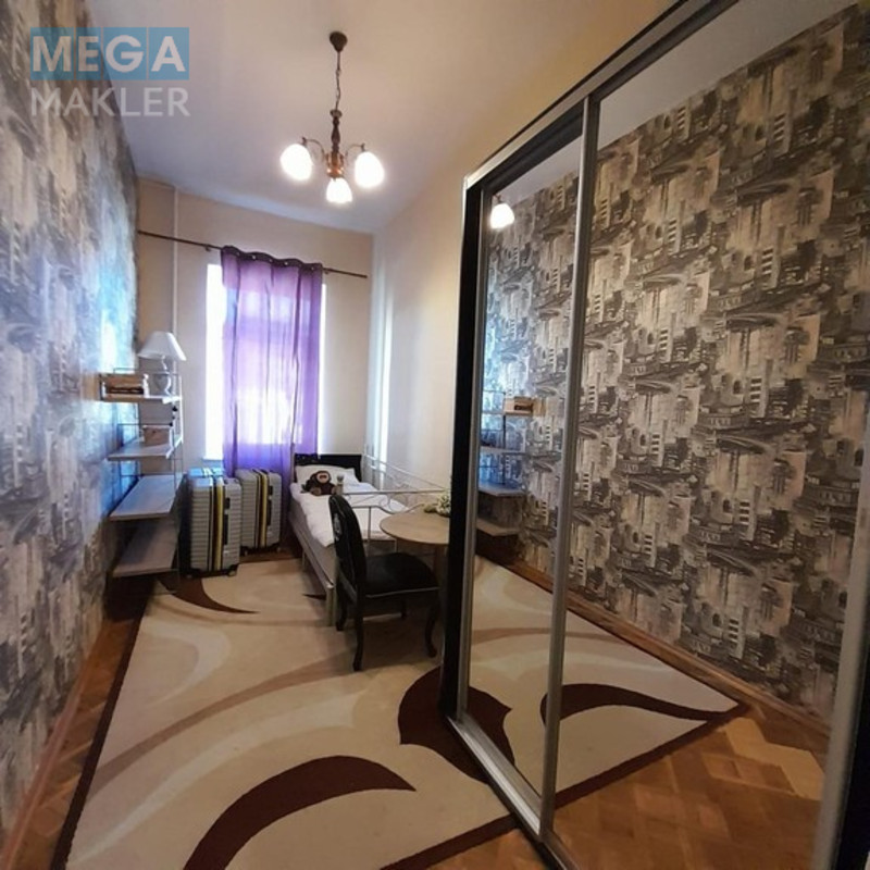 Продаж 4 кімнатної квартири (113/53/30), 4 пов. 4 пов. будинку, <a class="location-link" href="/kiev/" title="Недвижимость Київ">Київ</a>, <a class="location-link" href="/kiev/obolonskij/" title="Недвижимость Оболонський район">Оболонський р-н</a>, вулиця Гоголівська 15 ( <img src="https://megamakler.com.ua/metro/ff0000.gif" alt="" class="metro" /> м. Университет, 20 хвилин ) (изображение 6)
