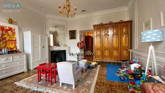 Продаж 4 кімнатної квартири (236/?/15), 2 пов. 5 пов. будинку, <a class="location-link" href="/kiev/" title="Недвижимость Київ">Київ</a>, <a class="location-link" href="/kiev/shevchenkovskij/" title="Недвижимость Шевченківський район">Шевченківський р-н</a>, Володимирська вул., 20/1а (изображение 10)