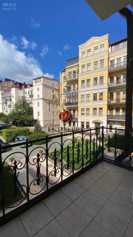 Продаж 4 кімнатної квартири (236/?/15), 2 пов. 5 пов. будинку, <a class="location-link" href="/kiev/" title="Недвижимость Київ">Київ</a>, <a class="location-link" href="/kiev/shevchenkovskij/" title="Недвижимость Шевченківський район">Шевченківський р-н</a>, Володимирська вул., 20/1а (изображение 15)