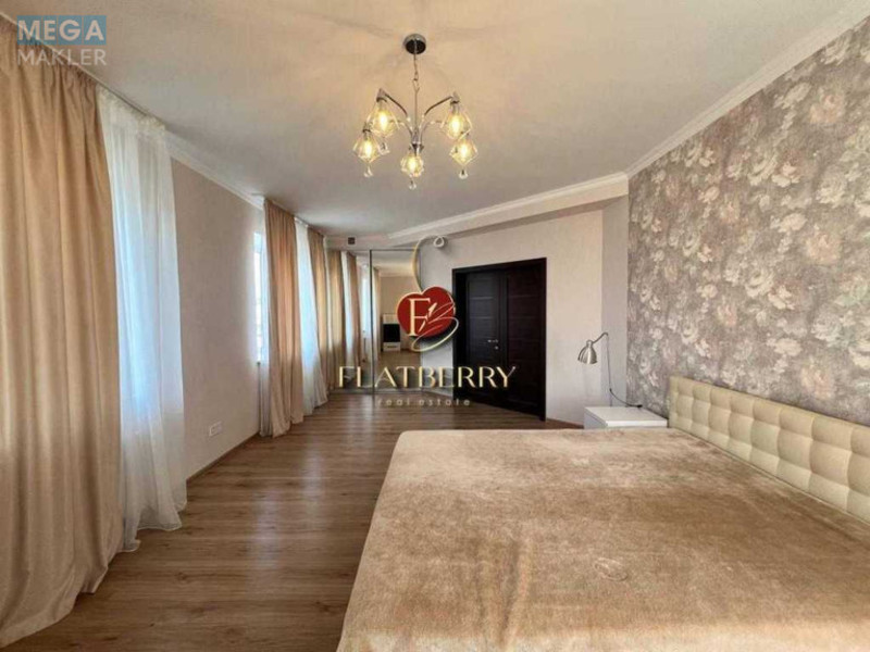 Продаж дома, 3 поверху, 250 кв.м, 4 кімнати, ділянка 9 соток, <a class="location-link" href="/kiev/" title="Недвижимость Київ">Київ</a>, <a class="location-link" href="/kiev/darnickij/" title="Недвижимость Дарницький район">Дарницький р-н</a>, Джерельна вул. (изображение 10)