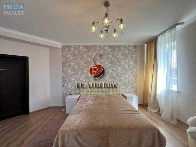 Продаж дома, 3 поверху, 250 кв.м, 4 кімнати, ділянка 9 соток, <a class="location-link" href="/kiev/" title="Недвижимость Київ">Київ</a>, <a class="location-link" href="/kiev/darnickij/" title="Недвижимость Дарницький район">Дарницький р-н</a>, Джерельна вул. (изображение 11)