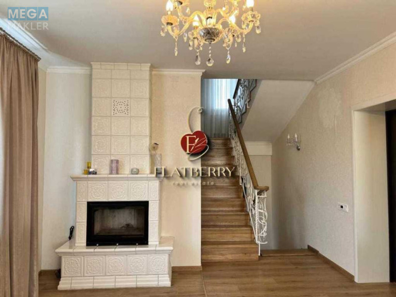 Продаж дома, 3 поверху, 250 кв.м, 4 кімнати, ділянка 9 соток, <a class="location-link" href="/kiev/" title="Недвижимость Київ">Київ</a>, <a class="location-link" href="/kiev/darnickij/" title="Недвижимость Дарницький район">Дарницький р-н</a>, Джерельна вул. (изображение 13)