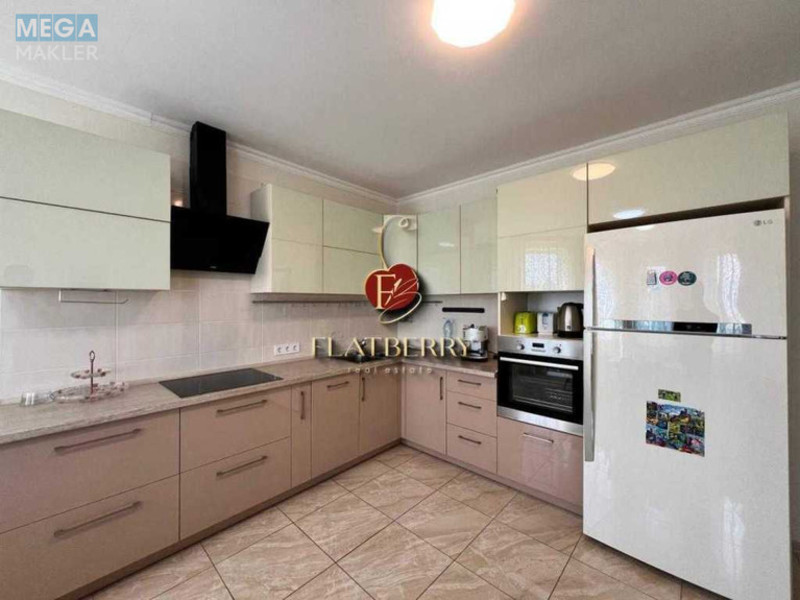 Продаж дома, 3 поверху, 250 кв.м, 4 кімнати, ділянка 9 соток, <a class="location-link" href="/kiev/" title="Недвижимость Київ">Київ</a>, <a class="location-link" href="/kiev/darnickij/" title="Недвижимость Дарницький район">Дарницький р-н</a>, Джерельна вул. (изображение 15)