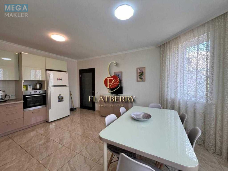 Продаж дома, 3 поверху, 250 кв.м, 4 кімнати, ділянка 9 соток, <a class="location-link" href="/kiev/" title="Недвижимость Київ">Київ</a>, <a class="location-link" href="/kiev/darnickij/" title="Недвижимость Дарницький район">Дарницький р-н</a>, Джерельна вул. (изображение 17)