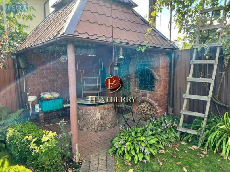 Продаж дома, 3 поверху, 250 кв.м, 4 кімнати, ділянка 9 соток, <a class="location-link" href="/kiev/" title="Недвижимость Київ">Київ</a>, <a class="location-link" href="/kiev/darnickij/" title="Недвижимость Дарницький район">Дарницький р-н</a>, Джерельна вул. (изображение 23)