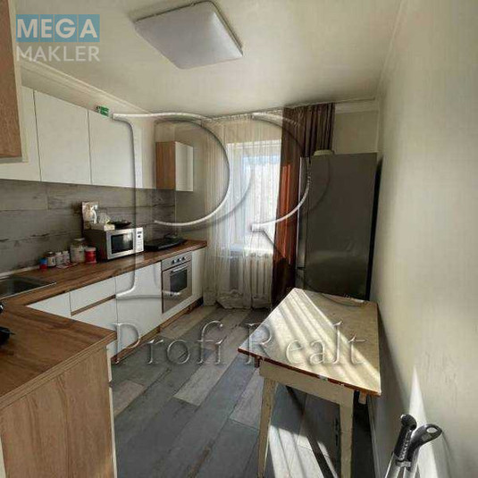 Продаж 1 кімнатної квартири (37/20/8), 9 пов. 9 пов. будинку, <a class="location-link" href="/kiev/" title="Недвижимость Київ">Київ</a>, <a class="location-link" href="/kiev/solomenskij/" title="Недвижимость Солом'янський район">Солом'янський р-н</a>, Смілянська вулиця, 8 (изображение 2)