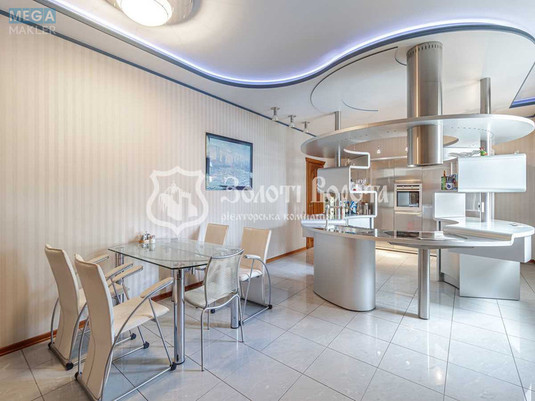 Продаж дома, 4&nbsp;поверху, 947,90&nbsp;кв.м, 7&nbsp;кімнат, ділянка 8&nbsp;соток, <a class="location-link" href="/petropavlovskaya-borshagovka/" title="Недвижимость Петропавлівська Борщагівка">Петропавлівська Борщагівка</a>, Вишнева, 55 (изображение 2)