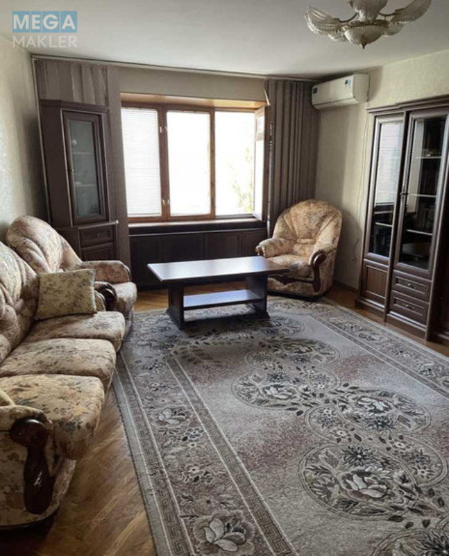 Оренда 3 кімнатної квартири, <a class="location-link" href="/kiev/" title="Недвижимость Київ">Київ</a>, <a class="location-link" href="/kiev/shevchenkovskij/" title="Недвижимость Шевченківський район">Шевченківський р-н</a>, Сечевых Стрельцов ул., 59-65 (изображение 2)