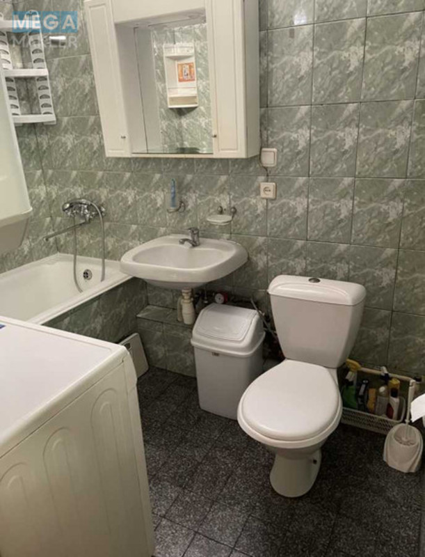Оренда 3 кімнатної квартири, <a class="location-link" href="/kiev/" title="Недвижимость Київ">Київ</a>, <a class="location-link" href="/kiev/shevchenkovskij/" title="Недвижимость Шевченківський район">Шевченківський р-н</a>, Сечевых Стрельцов ул., 59-65 (изображение 10)