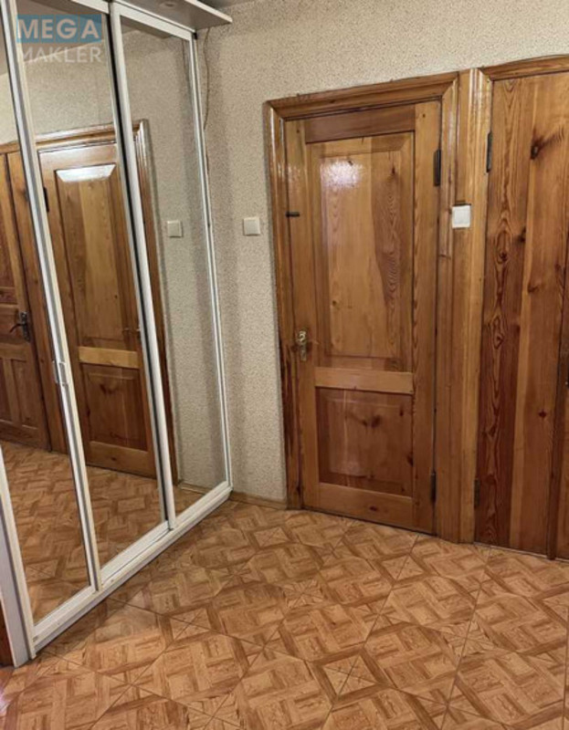Оренда 3 кімнатної квартири, <a class="location-link" href="/kiev/" title="Недвижимость Київ">Київ</a>, <a class="location-link" href="/kiev/shevchenkovskij/" title="Недвижимость Шевченківський район">Шевченківський р-н</a>, Сечевых Стрельцов ул., 59-65 (изображение 13)