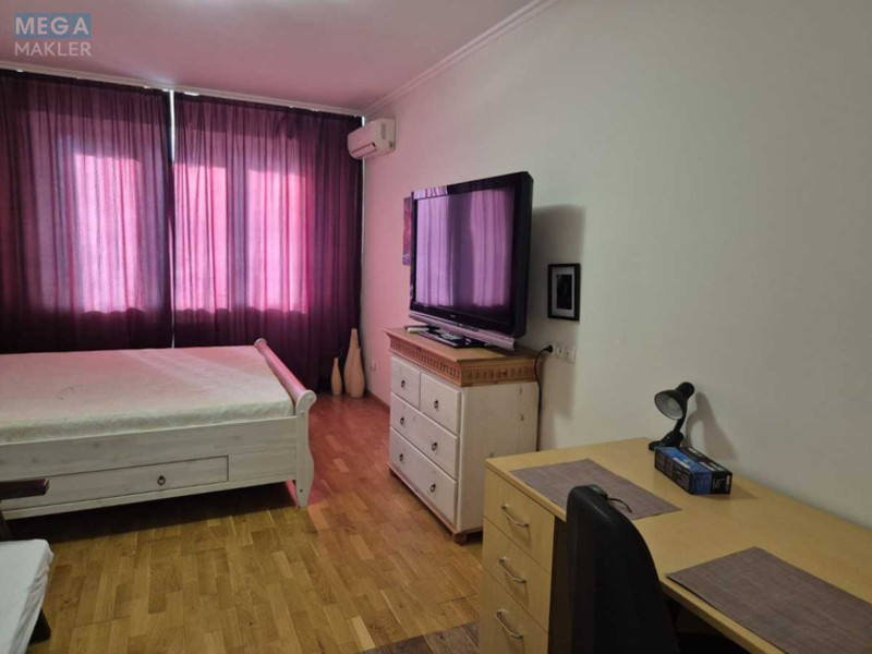 Оренда 1 кімнатної квартири, <a class="location-link" href="/kiev/" title="Недвижимость Київ">Київ</a>, <a class="location-link" href="/kiev/solomenskij/" title="Недвижимость Солом'янський район">Солом'янський р-н</a>, Патріарха Мстислава Скрипника вул., 40 (изображение 8)