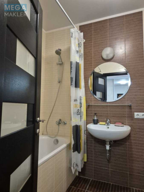 Оренда 1 кімнатної квартири, <a class="location-link" href="/kiev/" title="Недвижимость Київ">Київ</a>, <a class="location-link" href="/kiev/solomenskij/" title="Недвижимость Солом'янський район">Солом'янський р-н</a>, Патріарха Мстислава Скрипника вул., 40 (изображение 10)