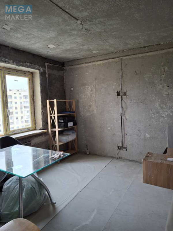 Продаж 3 кімнатної квартири (71/41/9), 8 пов. 9 пов. будинку, <a class="location-link" href="/kiev/" title="Недвижимость Київ">Київ</a>, <a class="location-link" href="/kiev/obolonskij/" title="Недвижимость Оболонський район">Оболонський р-н</a>, Оболонський просп., 40А (изображение 2)