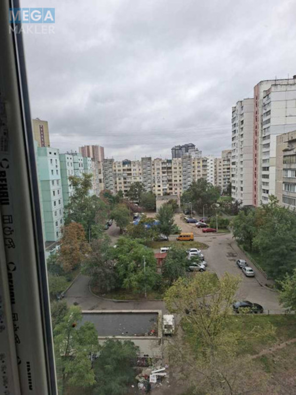 Продаж 3 кімнатної квартири (71/41/9), 8 пов. 9 пов. будинку, <a class="location-link" href="/kiev/" title="Недвижимость Київ">Київ</a>, <a class="location-link" href="/kiev/obolonskij/" title="Недвижимость Оболонський район">Оболонський р-н</a>, Оболонський просп., 40А (изображение 6)