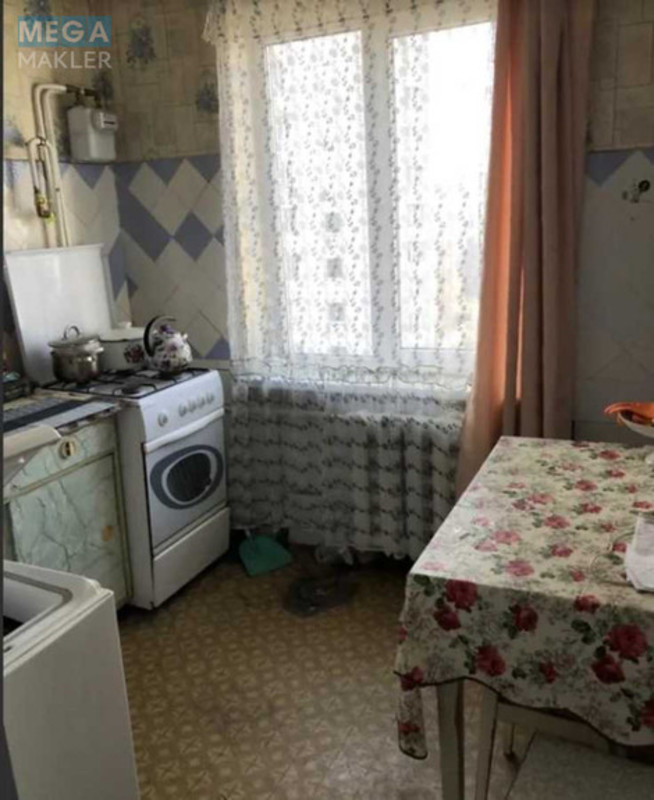 Продаж 3 кімнатної квартири (55,8/39,8/5,8), 9 пов. 9 пов. будинку, <a class="location-link" href="/kiev/" title="Недвижимость Київ">Київ</a>, <a class="location-link" href="/kiev/svyatoshinskij/" title="Недвижимость Святошинський район">Святошинський р-н</a>, Жмеринская ул., 16 (изображение 13)