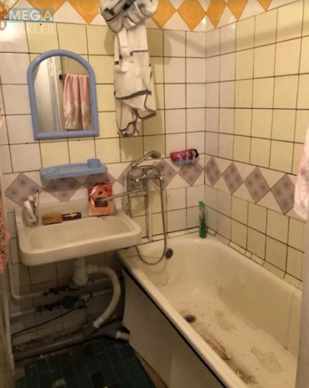 Продаж 3 кімнатної квартири (55,8/39,8/5,8), 9 пов. 9 пов. будинку, <a class="location-link" href="/kiev/" title="Недвижимость Київ">Київ</a>, <a class="location-link" href="/kiev/svyatoshinskij/" title="Недвижимость Святошинський район">Святошинський р-н</a>, Жмеринская ул., 16 (изображение 17)