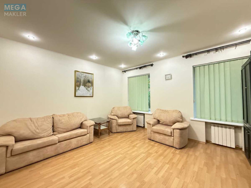 Оренда 3 кімнатної квартири, <a class="location-link" href="/kiev/" title="Недвижимость Київ">Київ</a>, <a class="location-link" href="/kiev/pecherskij/" title="Недвижимость Печерський район">Печерський р-н</a>, Липська вул., 15б (изображение 5)