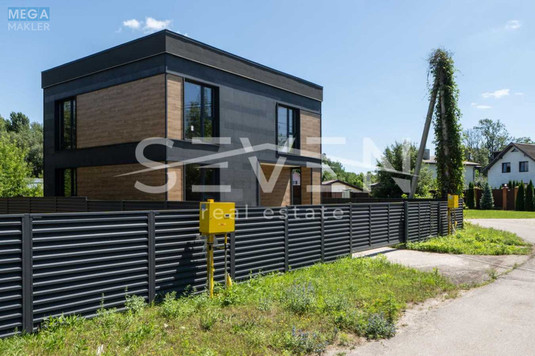 Продаж дома, 2&nbsp;поверху, 168&nbsp;кв.м, 4&nbsp;кімнати, ділянка 5,50&nbsp;соток, <a class="location-link" href="/kiev/" title="Недвижимость Київ">Київ</a>, <a class="location-link" href="/kiev/goloseevskij/" title="Недвижимость Голосіївський район">Голосіївський р-н</a>, Олега Рябова вул., 2 (изображение 4)
