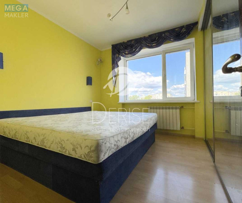 Продаж 3 кімнатної квартири (67/50/8), 6 пов. 9 пов. будинку, <a class="location-link" href="/kiev/" title="Недвижимость Київ">Київ</a>, <a class="location-link" href="/kiev/goloseevskij/" title="Недвижимость Голосіївський район">Голосіївський р-н</a>, Новопироговская ул., 31 (изображение 2)