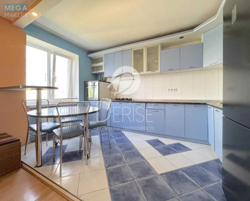 Продаж 3 кімнатної квартири (67/50/8), 6 пов. 9 пов. будинку, <a class="location-link" href="/kiev/" title="Недвижимость Київ">Київ</a>, <a class="location-link" href="/kiev/goloseevskij/" title="Недвижимость Голосіївський район">Голосіївський р-н</a>, Новопироговская ул., 31 (изображение 5)