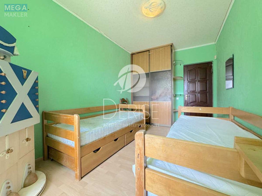 Продаж 3 кімнатної квартири (67/50/8), 6 пов. 9 пов. будинку, <a class="location-link" href="/kiev/" title="Недвижимость Київ">Київ</a>, <a class="location-link" href="/kiev/goloseevskij/" title="Недвижимость Голосіївський район">Голосіївський р-н</a>, Новопироговская ул., 31 (изображение 8)