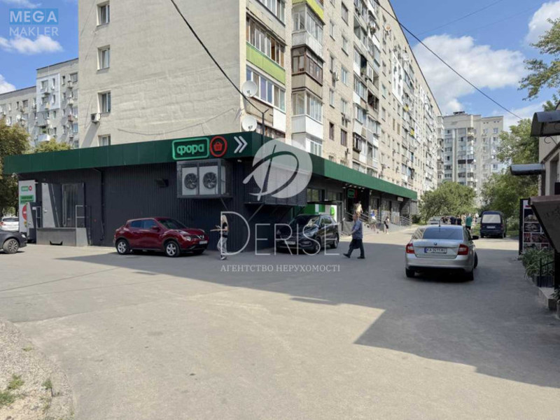 Продаж 3 кімнатної квартири (67/50/8), 6 пов. 9 пов. будинку, <a class="location-link" href="/kiev/" title="Недвижимость Київ">Київ</a>, <a class="location-link" href="/kiev/goloseevskij/" title="Недвижимость Голосіївський район">Голосіївський р-н</a>, Новопироговская ул., 31 (изображение 19)