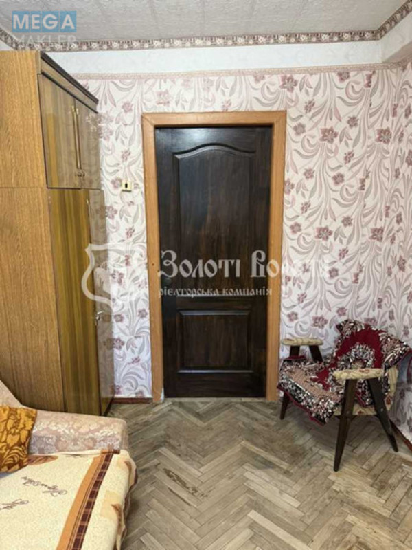 Продаж 3 кімнатної квартири (50/32,5/6,4), 5 пов. 5 пов. будинку, <a class="location-link" href="/kiev/" title="Недвижимость Київ">Київ</a>, <a class="location-link" href="/kiev/goloseevskij/" title="Недвижимость Голосіївський район">Голосіївський р-н</a>, Голосіївський просп., 120 (изображение 2)