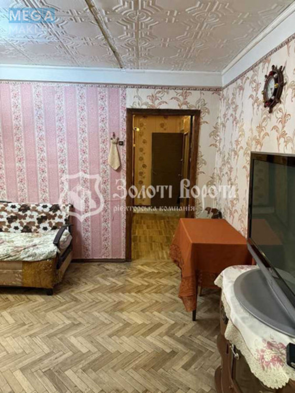 Продаж 3 кімнатної квартири (50/32,5/6,4), 5 пов. 5 пов. будинку, <a class="location-link" href="/kiev/" title="Недвижимость Київ">Київ</a>, <a class="location-link" href="/kiev/goloseevskij/" title="Недвижимость Голосіївський район">Голосіївський р-н</a>, Голосіївський просп., 120 (изображение 7)