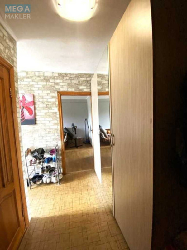 Продаж 2 кімнатної квартири (46/30/7), 3 пов. 5 пов. будинку, <a class="location-link" href="/kiev/" title="Недвижимость Київ">Київ</a>, <a class="location-link" href="/kiev/dneprovskij/" title="Недвижимость Дніпровський район">Дніпровський р-н</a>, Строителей ул., 11 (изображение 2)