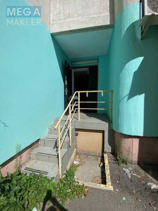 Оренда комерційної нерухомості, 95 кв.м, под офис, <a class="location-link" href="/kiev/" title="Недвижимость Київ">Київ</a>, <a class="location-link" href="/kiev/dneprovskij/" title="Недвижимость Дніпровський район">Дніпровський р-н</a>, Георгия Тороповского ул., 37а (изображение 9)