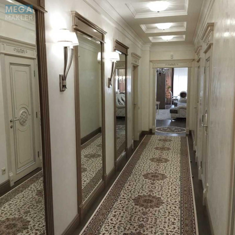 Продаж 3 кімнатної квартири (150/60/60), 2 пов. 5 пов. будинку, <a class="location-link" href="/kiev/" title="Недвижимость Київ">Київ</a>, <a class="location-link" href="/kiev/shevchenkovskij/" title="Недвижимость Шевченківський район">Шевченківський р-н</a>, Лукянівська вул., 21б (изображение 9)