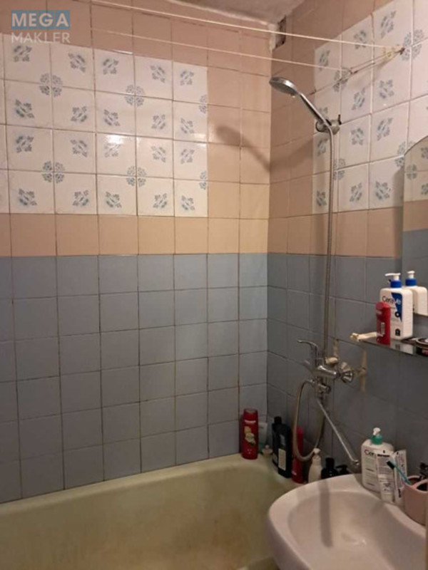 Продаж 1 кімнатної квартири (40/?/8), 6 пов. 10 пов. будинку, <a class="location-link" href="/kiev/" title="Недвижимость Київ">Київ</a>, <a class="location-link" href="/kiev/svyatoshinskij/" title="Недвижимость Святошинський район">Святошинський р-н</a>, Ірпінська вул., 62а (изображение 7)