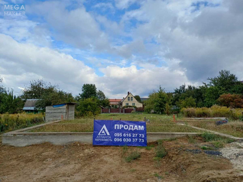 Продажа участка, 6 соток, участок под жилую застройку, <a class="location-link" href="/strumovka/" title="Недвижимость Струмівка">Струмівка</a>, горіхова (изображение 2)