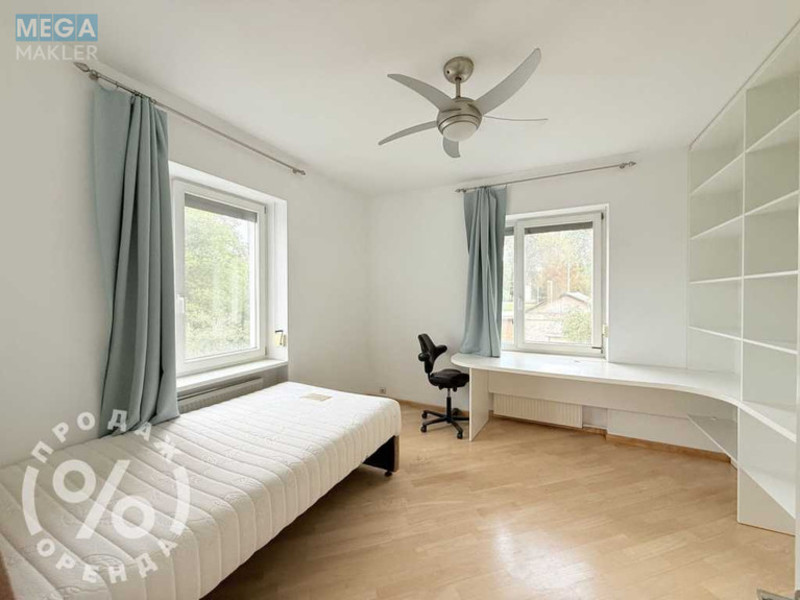 Продаж дома, 3 поверху, 478 кв.м, 7 кімнат, ділянка 10 соток, <a class="location-link" href="/kiev/" title="Недвижимость Київ">Київ</a>, <a class="location-link" href="/kiev/goloseevskij/" title="Недвижимость Голосіївський район">Голосіївський р-н</a>, Волзька вул., 24 (изображение 11)