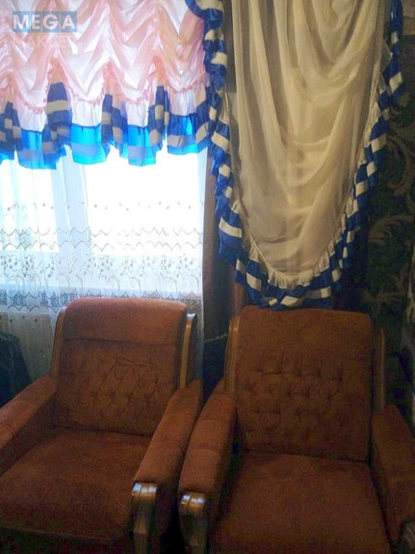 Продаж 3 кімнатної квартири (60/35/9), 3 пов. 4 пов. будинку, <a class="location-link" href="/komarovka-selo-kv/" title="Недвижимость Комарівка">Комарівка</a>, комсомольська (изображение 2)