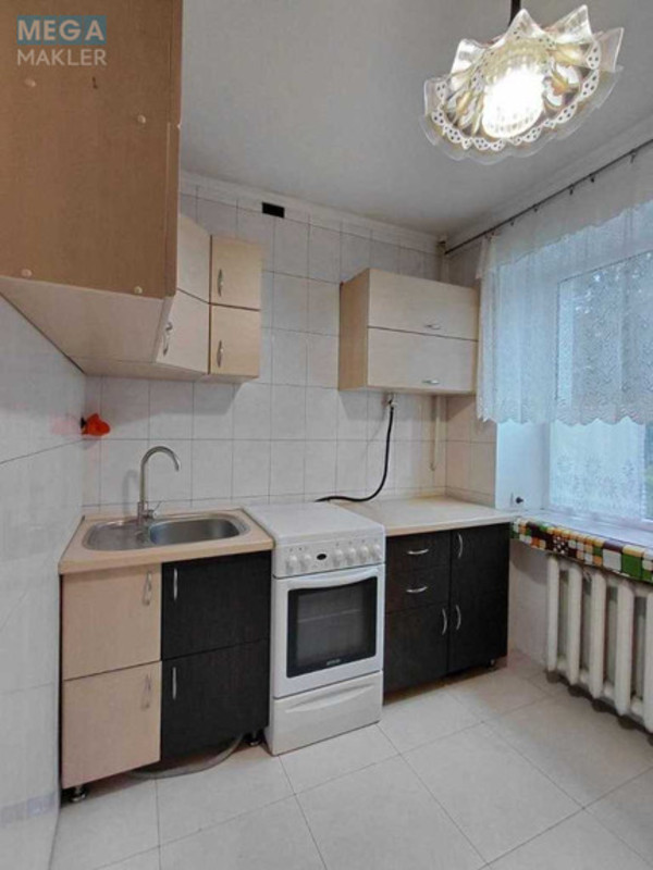 Продаж 3 кімнатної квартири (58/32/6), 1 пов. 5 пов. будинку, <a class="location-link" href="/lutsk/" title="Недвижимость Луцьк">Луцьк</a>, Гордіюк, 4 (изображение 2)