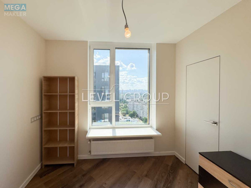 Продаж 3 кімнатної квартири (75/39/25), 20 пов. 21 пов. будинку, <a class="location-link" href="/kiev/" title="Недвижимость Київ">Київ</a>, <a class="location-link" href="/kiev/darnickij/" title="Недвижимость Дарницький район">Дарницький р-н</a>, Сормовська вул., 3 (изображение 9)
