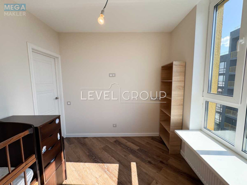 Продаж 3 кімнатної квартири (75/39/25), 20 пов. 21 пов. будинку, <a class="location-link" href="/kiev/" title="Недвижимость Київ">Київ</a>, <a class="location-link" href="/kiev/darnickij/" title="Недвижимость Дарницький район">Дарницький р-н</a>, Сормовська вул., 3 (изображение 10)