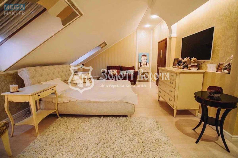 Продаж 5 кімнатної квартири (230/170/15), 5 пов. 5 пов. будинку, <a class="location-link" href="/kiev/" title="Недвижимость Київ">Київ</a>, <a class="location-link" href="/kiev/pecherskij/" title="Недвижимость Печерський район">Печерський р-н</a>, Андрія Верхогляда вул., 10/10 (изображение 4)