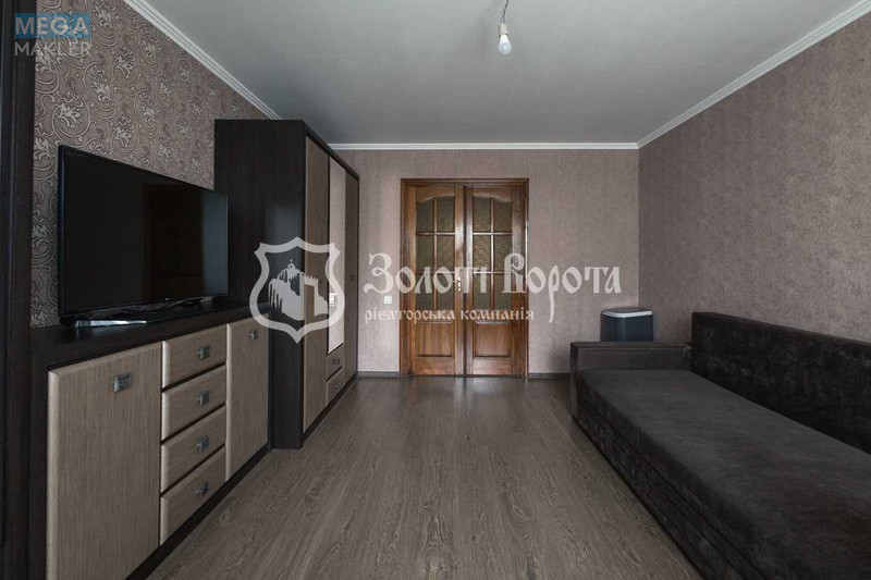 Продаж 3 кімнатної квартири (72,3/40,9/10,6), 4 пов. 8 пов. будинку, <a class="location-link" href="/kiev/" title="Недвижимость Київ">Київ</a>, <a class="location-link" href="/kiev/svyatoshinskij/" title="Недвижимость Святошинський район">Святошинський р-н</a>, Тулузи вул., 3б (изображение 3)