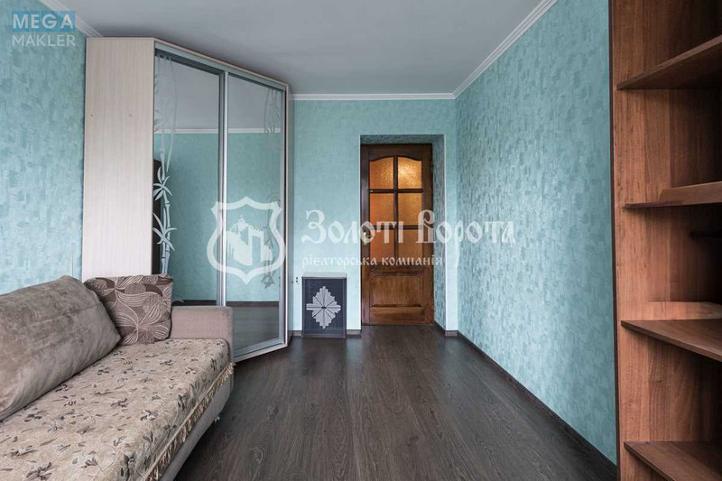 Продаж 3 кімнатної квартири (72,3/40,9/10,6), 4 пов. 8 пов. будинку, <a class="location-link" href="/kiev/" title="Недвижимость Київ">Київ</a>, <a class="location-link" href="/kiev/svyatoshinskij/" title="Недвижимость Святошинський район">Святошинський р-н</a>, Тулузи вул., 3б (изображение 6)