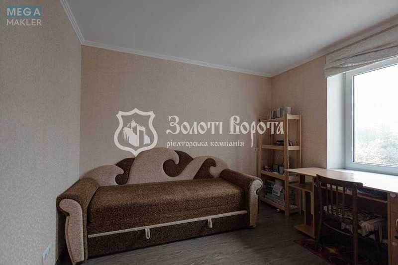 Продаж 3 кімнатної квартири (72,3/40,9/10,6), 4 пов. 8 пов. будинку, <a class="location-link" href="/kiev/" title="Недвижимость Київ">Київ</a>, <a class="location-link" href="/kiev/svyatoshinskij/" title="Недвижимость Святошинський район">Святошинський р-н</a>, Тулузи вул., 3б (изображение 8)