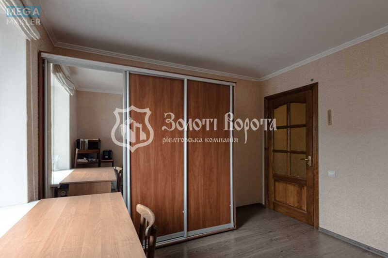 Продаж 3 кімнатної квартири (72,3/40,9/10,6), 4 пов. 8 пов. будинку, <a class="location-link" href="/kiev/" title="Недвижимость Київ">Київ</a>, <a class="location-link" href="/kiev/svyatoshinskij/" title="Недвижимость Святошинський район">Святошинський р-н</a>, Тулузи вул., 3б (изображение 10)