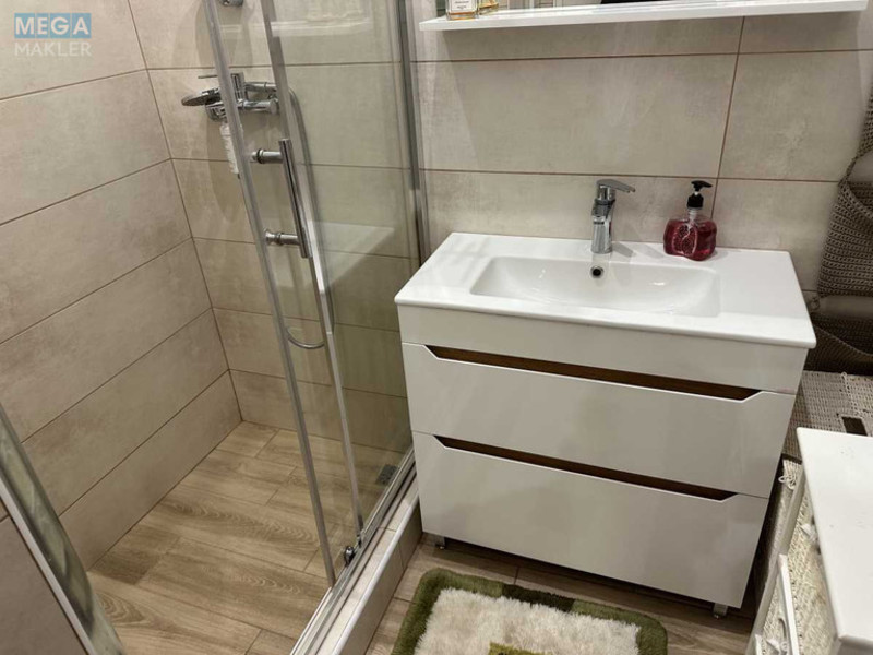 Оренда 2 кімнатної квартири, <a class="location-link" href="/kiev/" title="Недвижимость Київ">Київ</a>, <a class="location-link" href="/kiev/solomenskij/" title="Недвижимость Солом'янський район">Солом'янський р-н</a>, Вузівська вул., 4 (изображение 19)
