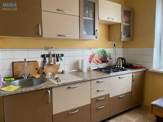Оренда кімнати (підселення), <a class="location-link" href="/kiev/" title="Недвижимость Київ">Київ</a>, <a class="location-link" href="/kiev/darnickij/" title="Недвижимость Дарницький район">Дарницький р-н</a>, Тростянецька вул., 3 (изображение 3)