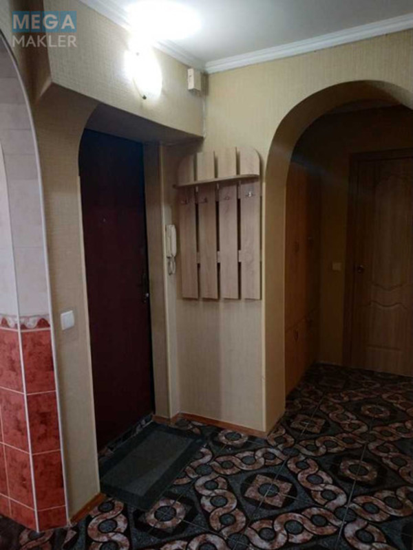 Продаж 3 кімнатної квартири (58,2/36/8,5), 9 пов. 9 пов. будинку, <a class="location-link" href="/kiev/" title="Недвижимость Київ">Київ</a>, <a class="location-link" href="/kiev/svyatoshinskij/" title="Недвижимость Святошинський район">Святошинський р-н</a>, Зодчих вул., 78 (изображение 7)