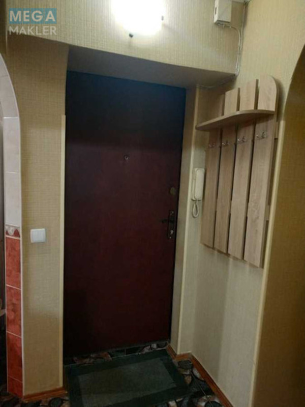 Продаж 3 кімнатної квартири (58,2/36/8,5), 9 пов. 9 пов. будинку, <a class="location-link" href="/kiev/" title="Недвижимость Київ">Київ</a>, <a class="location-link" href="/kiev/svyatoshinskij/" title="Недвижимость Святошинський район">Святошинський р-н</a>, Зодчих вул., 78 (изображение 8)