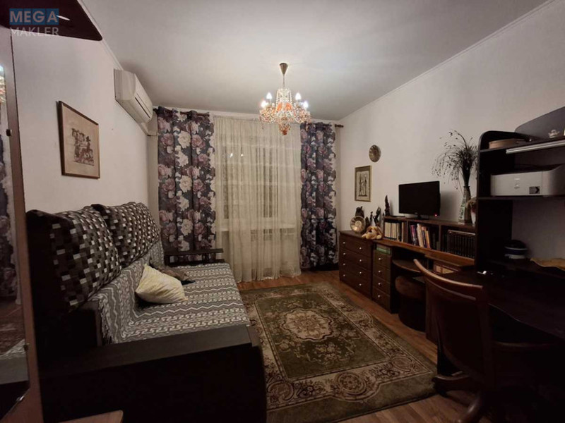 Оренда кімнати (підселення), <a class="location-link" href="/kiev/" title="Недвижимость Київ">Київ</a>, <a class="location-link" href="/kiev/darnickij/" title="Недвижимость Дарницький район">Дарницький р-н</a>, Юрія Пасхаліна вул., 20 (изображение 3)