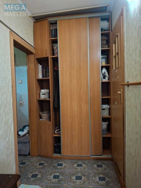 Оренда кімнати (підселення), <a class="location-link" href="/kiev/" title="Недвижимость Київ">Київ</a>, <a class="location-link" href="/kiev/darnickij/" title="Недвижимость Дарницький район">Дарницький р-н</a>, Юрія Пасхаліна вул., 20 (изображение 6)